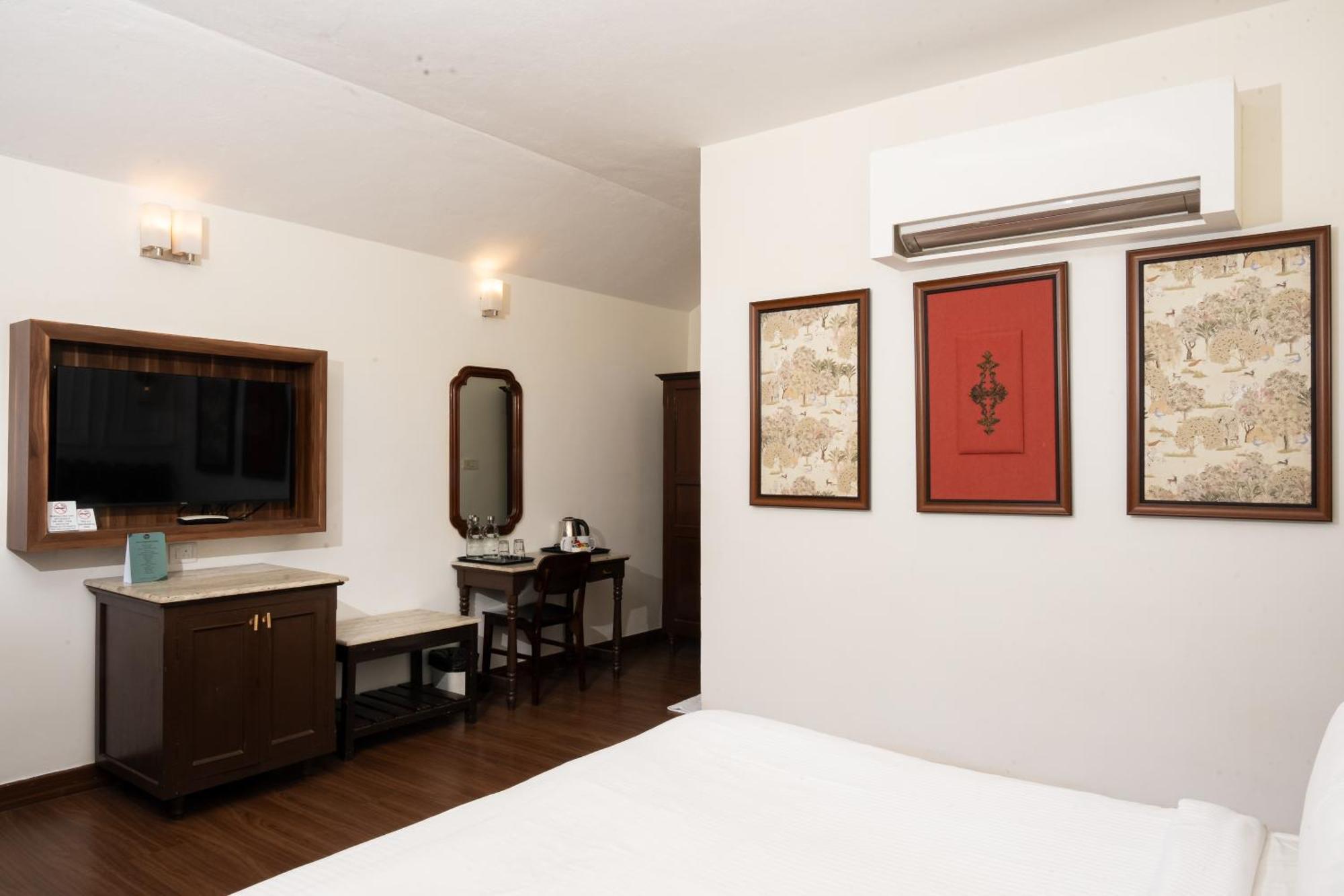 Green Meadows Resort Ченнаї Екстер'єр фото