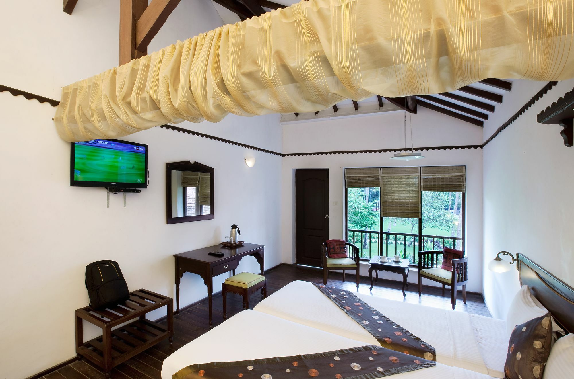Green Meadows Resort Ченнаї Екстер'єр фото